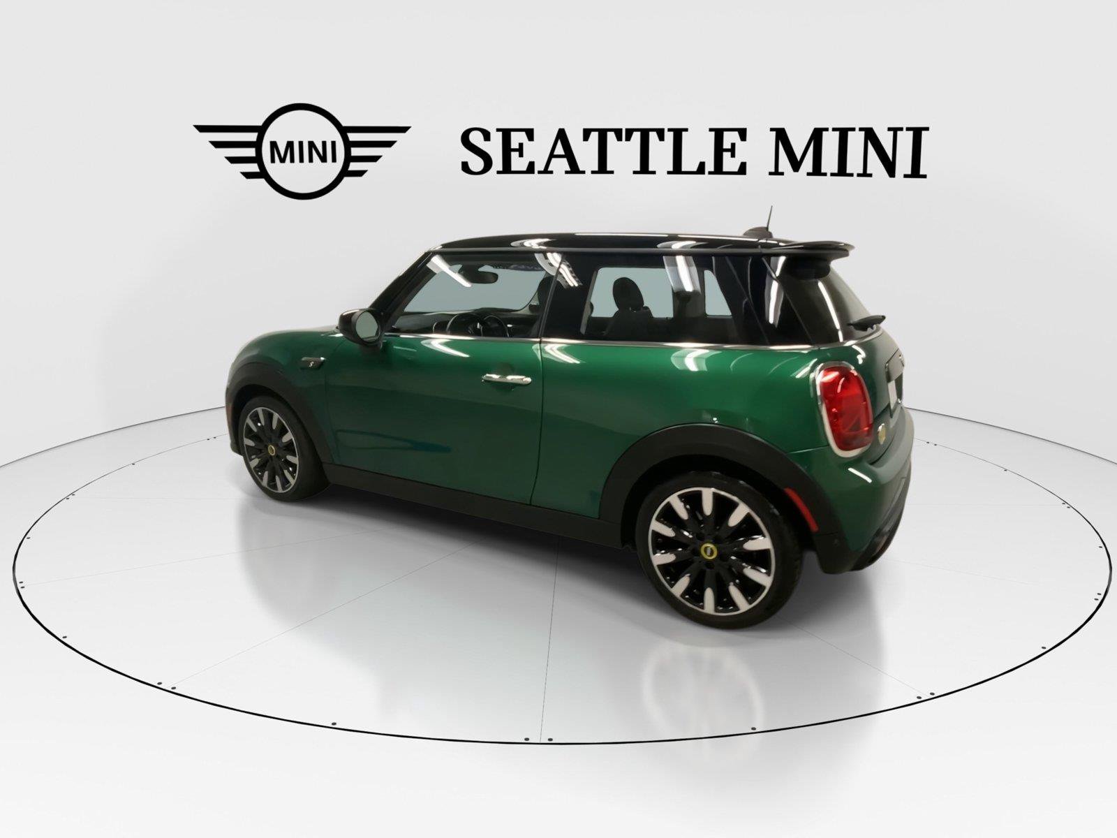 Used 2024 MINI Cooper SE FWD image 8