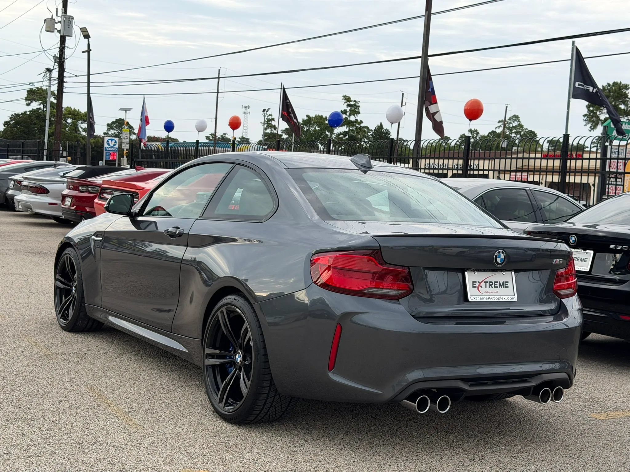 Used 2018 BMW M2 RWD image 8
