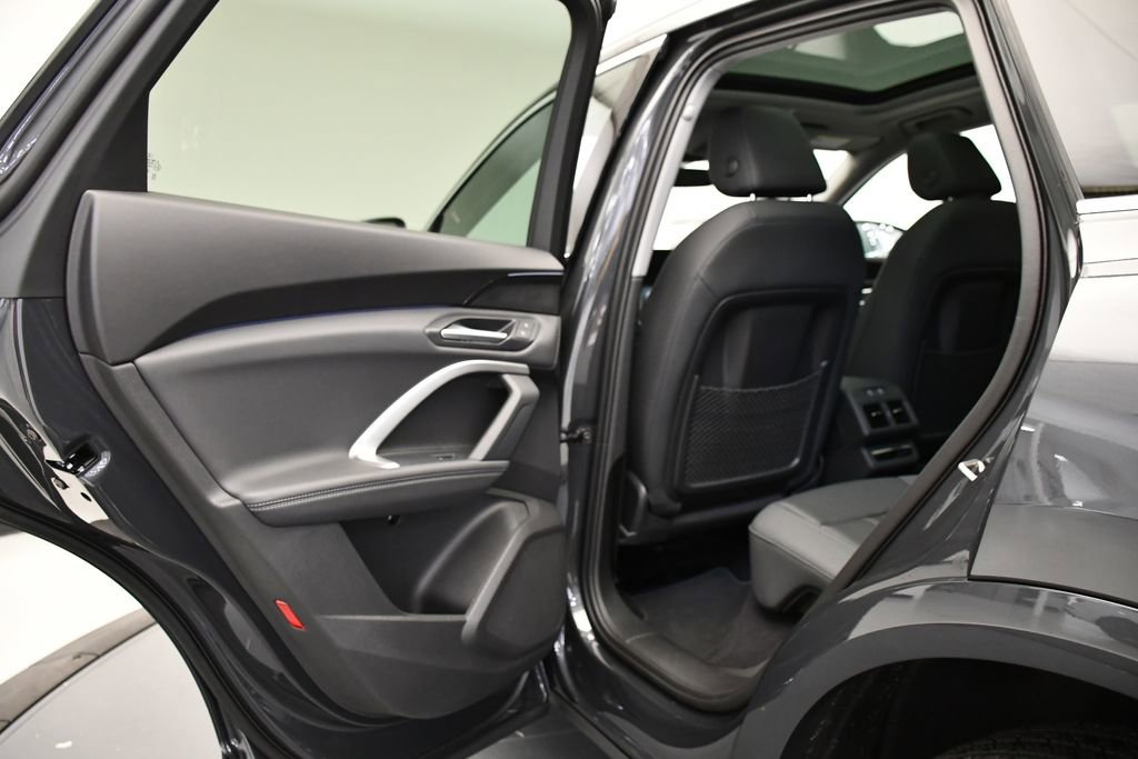 Used 2025 Audi Q5 Premium w/ Convenience Package image 40