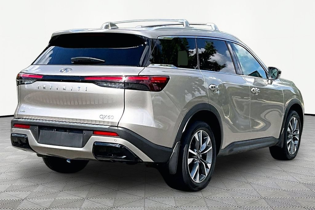 Used 2023 INFINITI QX60 Luxe w/ Performance Audio Package AWD/4WD image 6