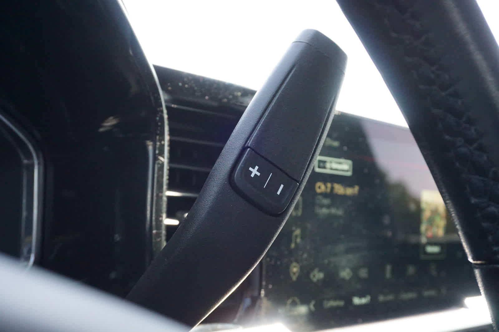 Used 2022 GMC Sierra 1500 Elevation AWD/4WD image 18