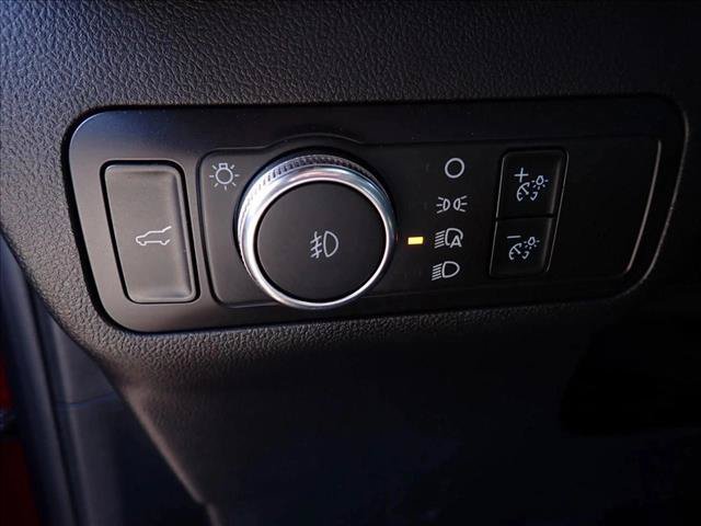 Used 2021 Ford Escape SEL w/ Technology Package AWD/4WD image 17