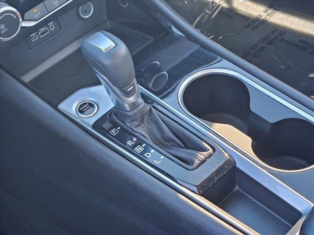 Used 2024 Nissan Altima 2.5 SV image 13