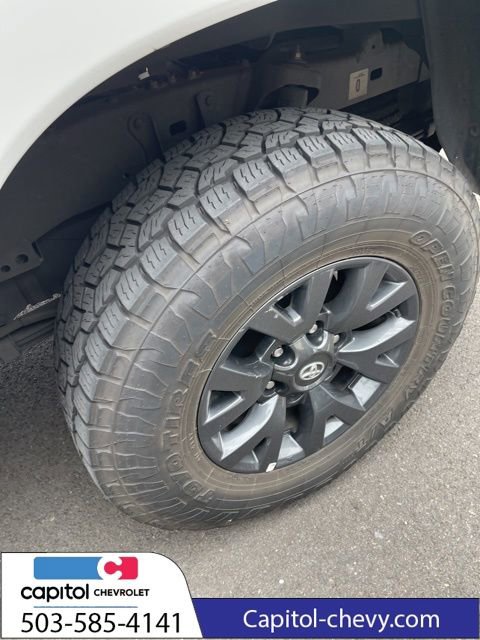 Used 2023 Toyota Tacoma SR5 RWD image 12