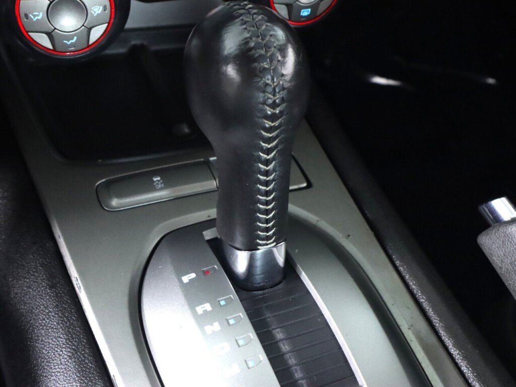 Used 2015 Chevrolet Camaro LT RWD image 21