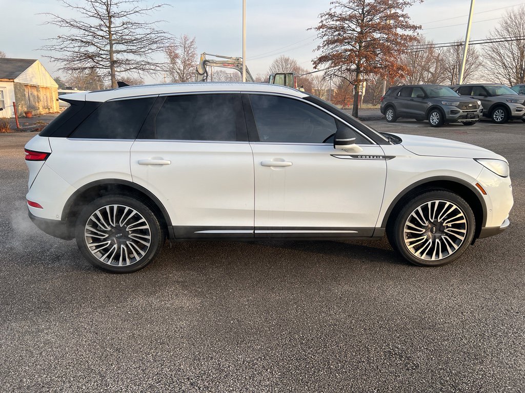 Used 2022 Lincoln Corsair Reserve w/ Equipment Group 201A image 8