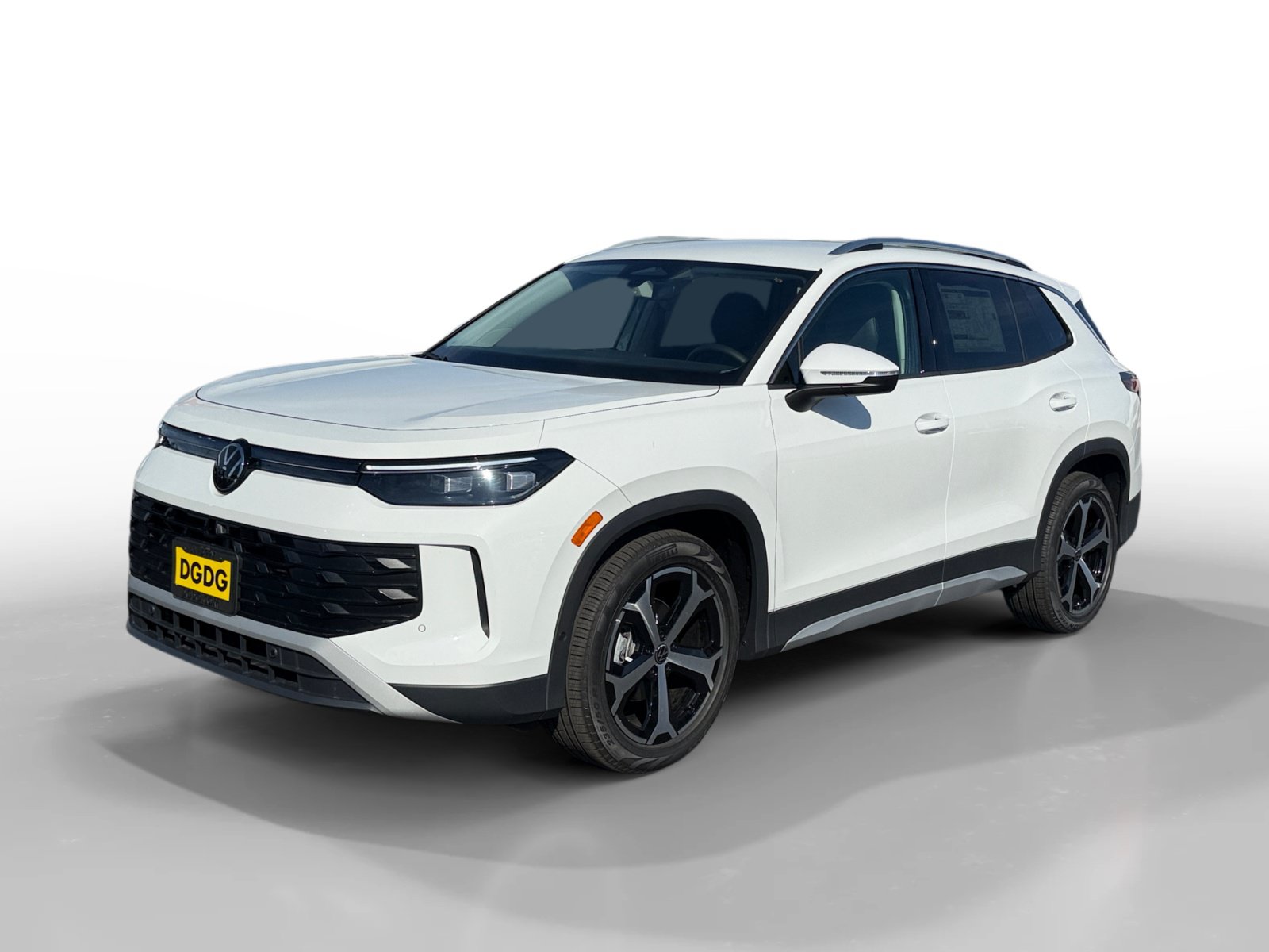 New 2026 Volkswagen Tiguan SE FWD image 1