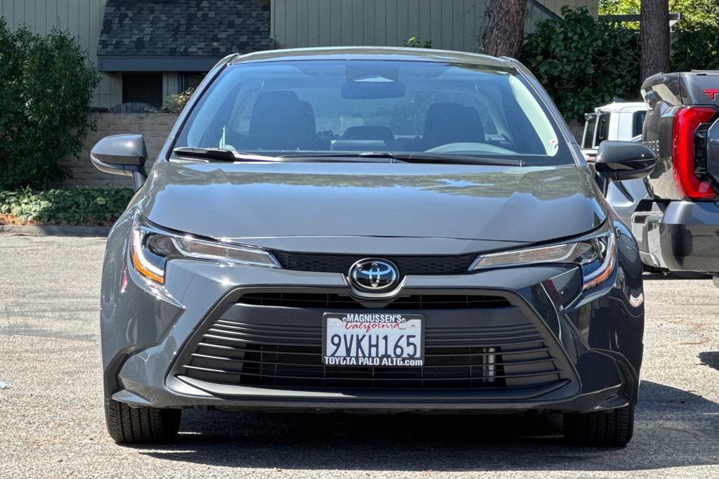 Certified 2025 Toyota Corolla LE FWD image 8