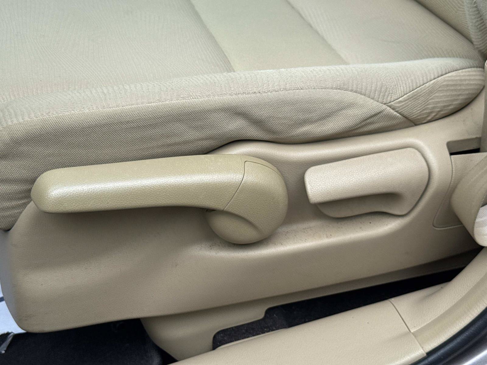 Used 2010 Honda CR-V LX image 16