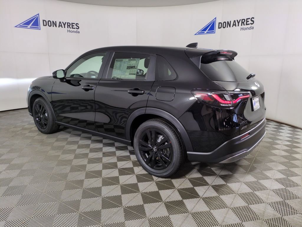 New 2026 Honda HR-V Sport image 3