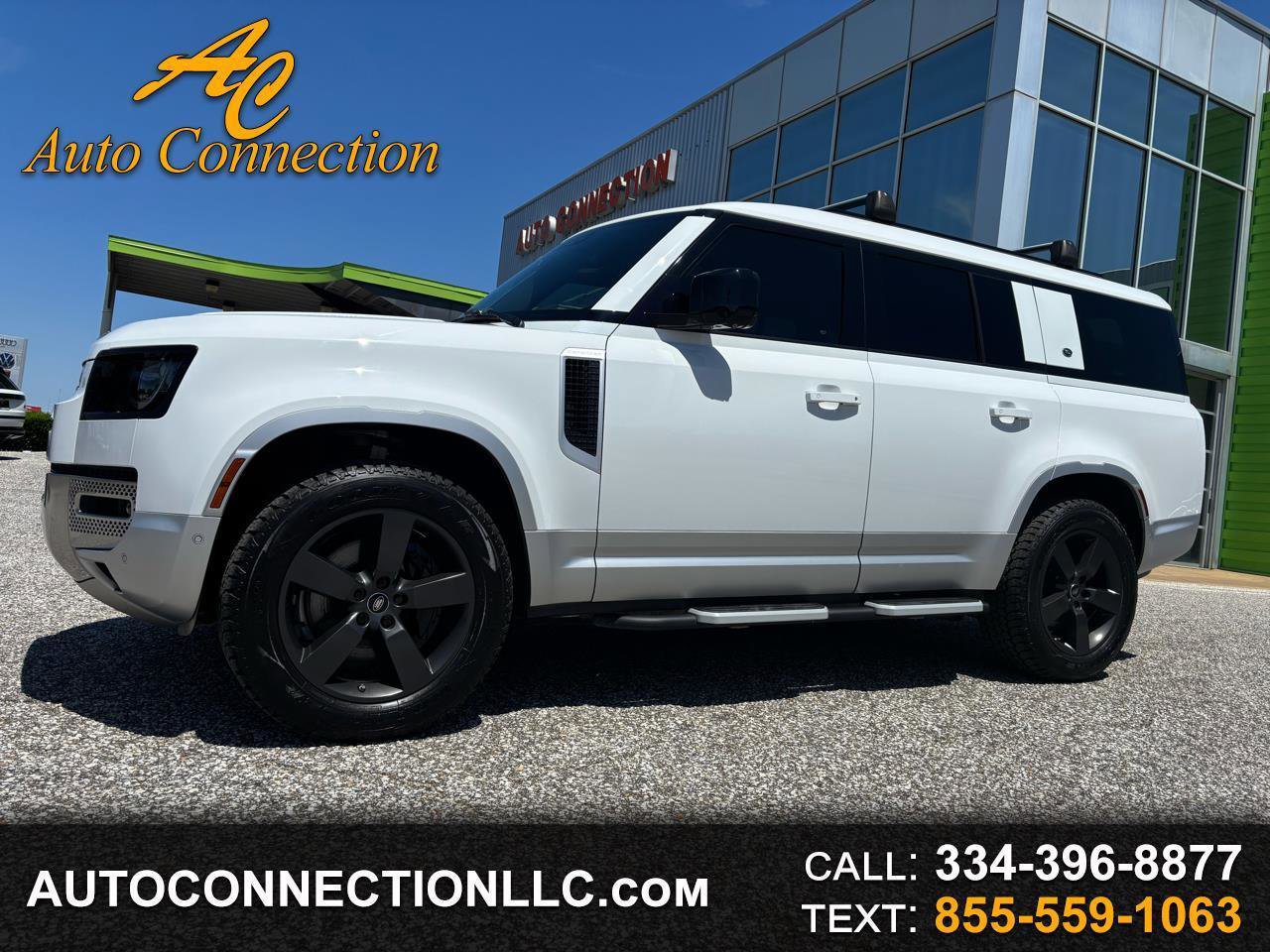 Used 2023 Land Rover Defender 130 SE image 1