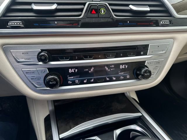 Used 2018 BMW 750i xDrive image 49