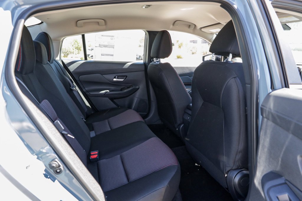 New 2027 Nissan Sentra SR FWD image 22