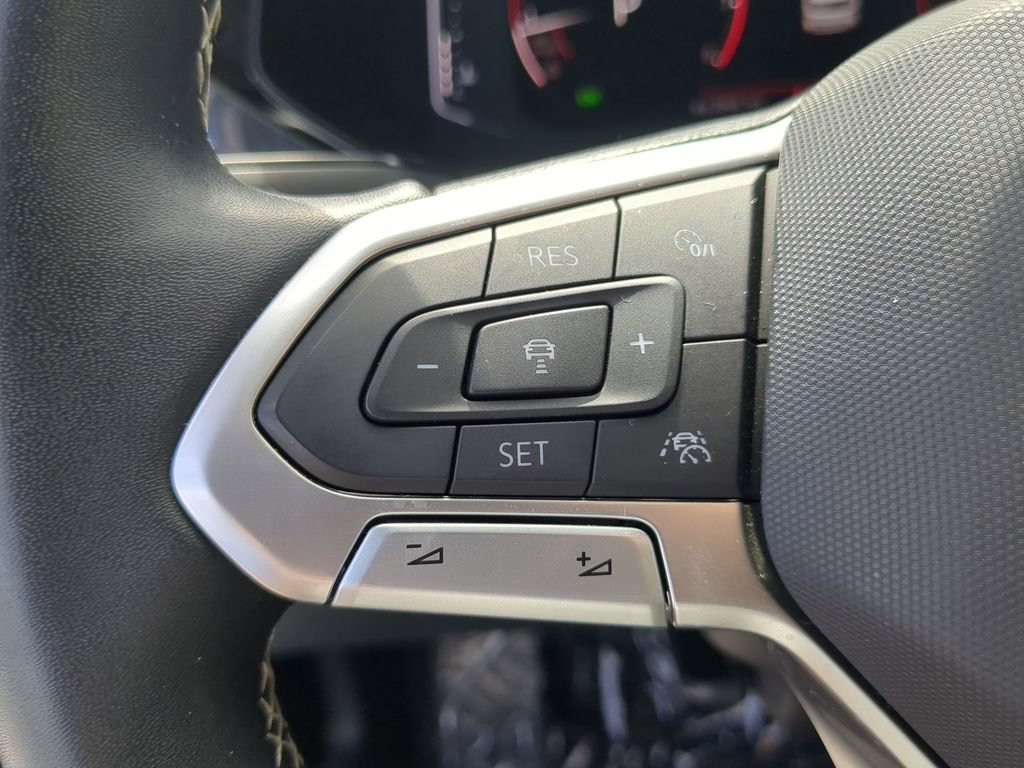 Certified 2023 Volkswagen Taos SEL AWD/4WD image 30
