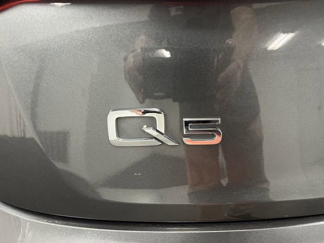 Used 2020 Audi Q5 2.0T Titanium Premium Plus w/ Premium Plus Package image 33