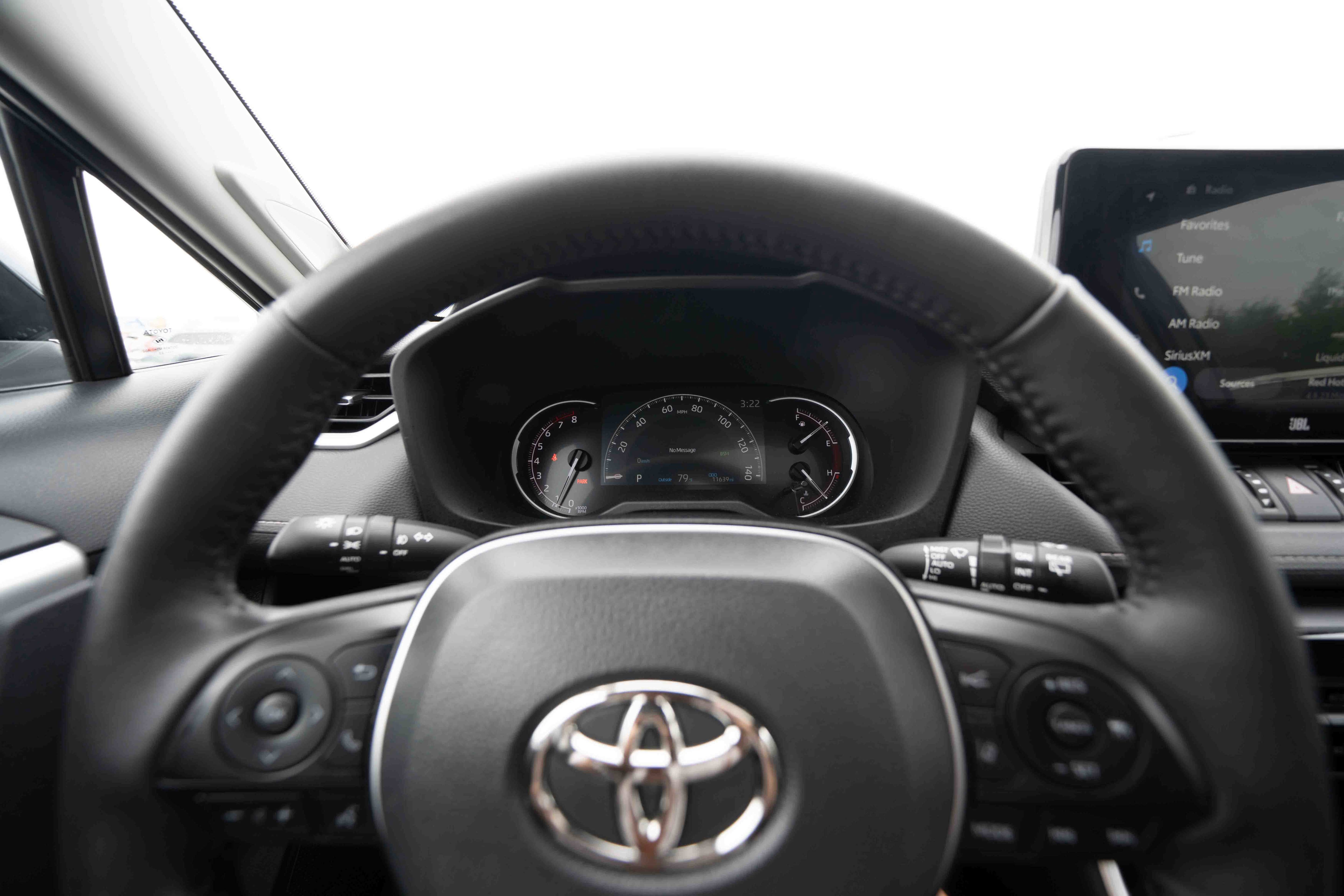 Used 2023 Toyota RAV4 XLE Premium AWD/4WD image 15