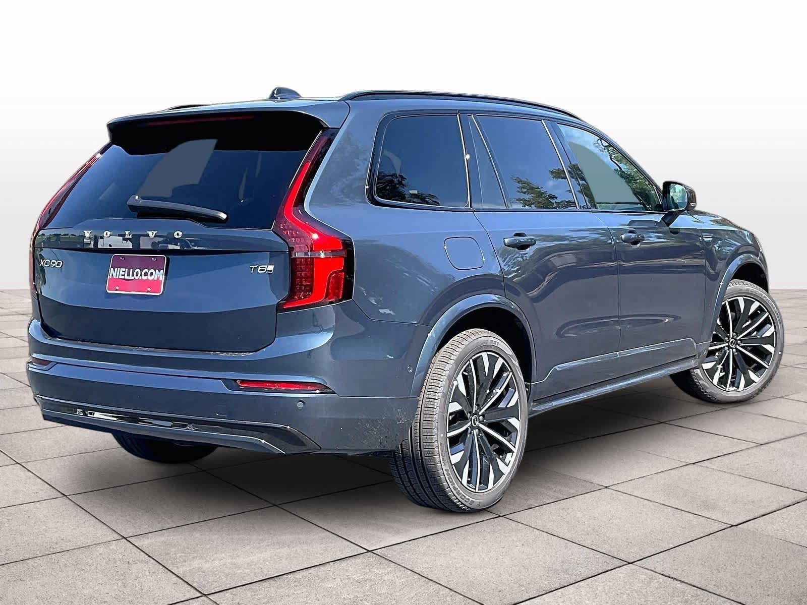 New 2026 Volvo XC90 T8 Ultra w/ Protection Package AWD/4WD image 4