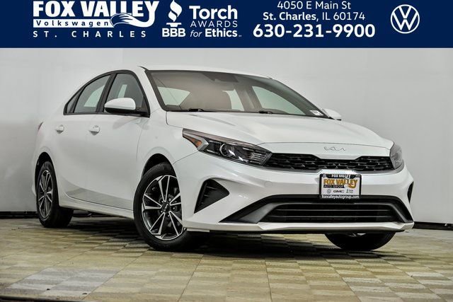 Used 2023 Kia Forte LXS image 1
