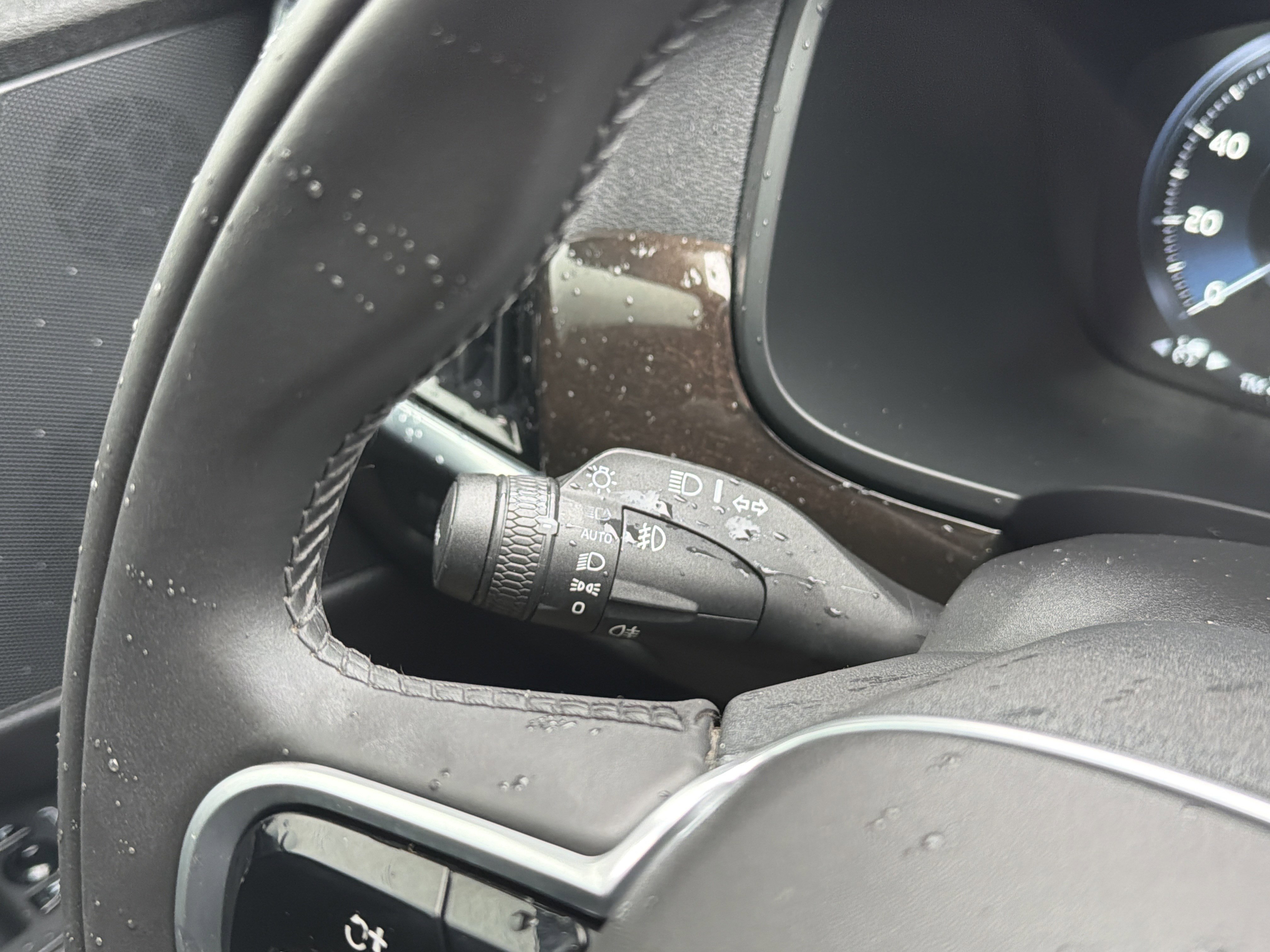 Used 2018 Volvo S90 T5 Momentum w/ Convenience Package AWD/4WD image 19