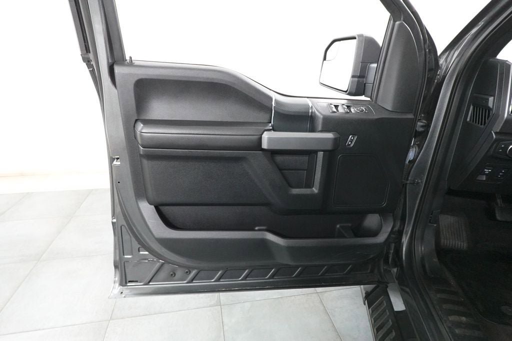 Used 2018 Ford F150 XLT w/ Equipment Group 302A Luxury AWD/4WD image 23