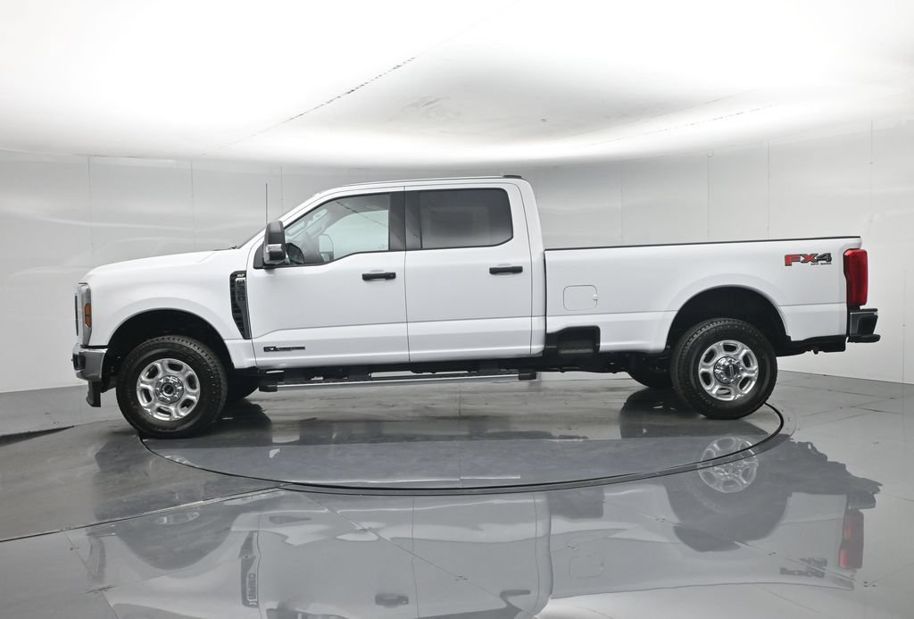 New 2026 Ford F350 XLT w/ FX4 Off-Road Package AWD/4WD image 30