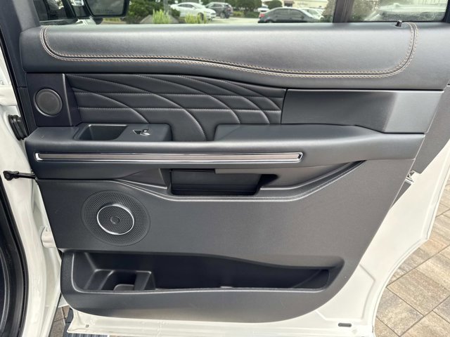 Used 2023 Ford Expedition Max Platinum image 21