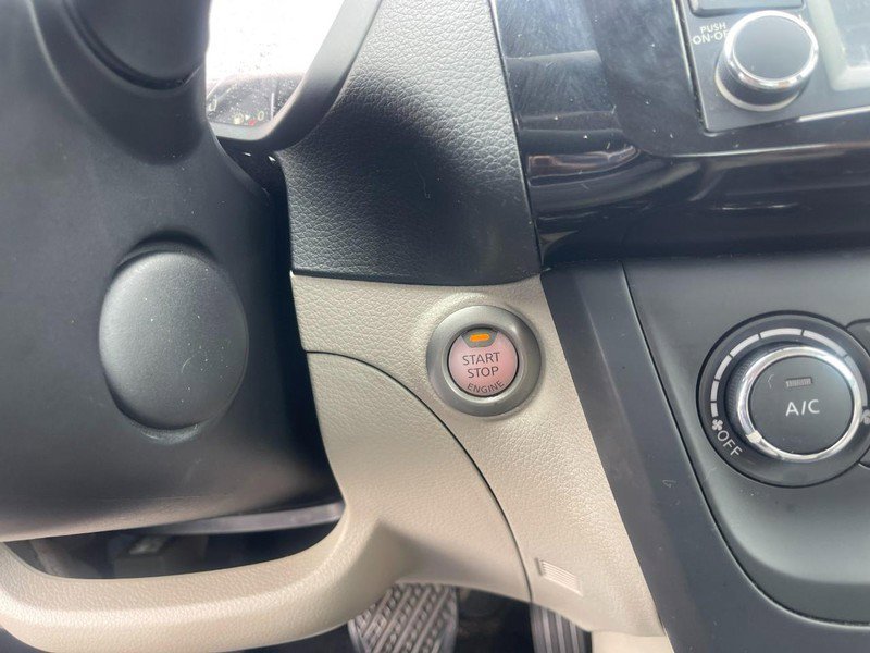 Used 2017 Nissan Sentra SV w/ Driver's Assist Package image 23