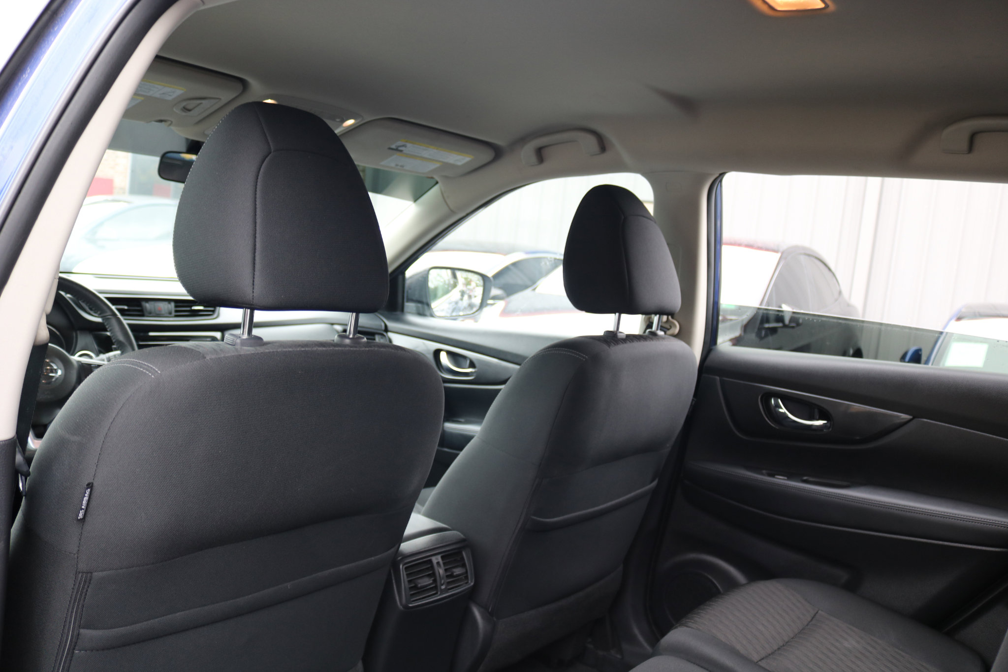 Used 2019 Nissan Rogue SV image 34
