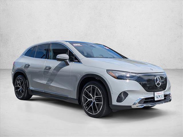 Certified 2026 Mercedes-Benz EQE 320 4MATIC SUV image 3