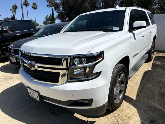 Used 2019 Chevrolet Suburban LT w/ Luxury Package RWD image 3