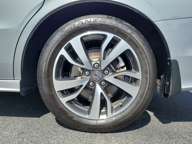 Certified 2024 Honda Odyssey Touring image 7