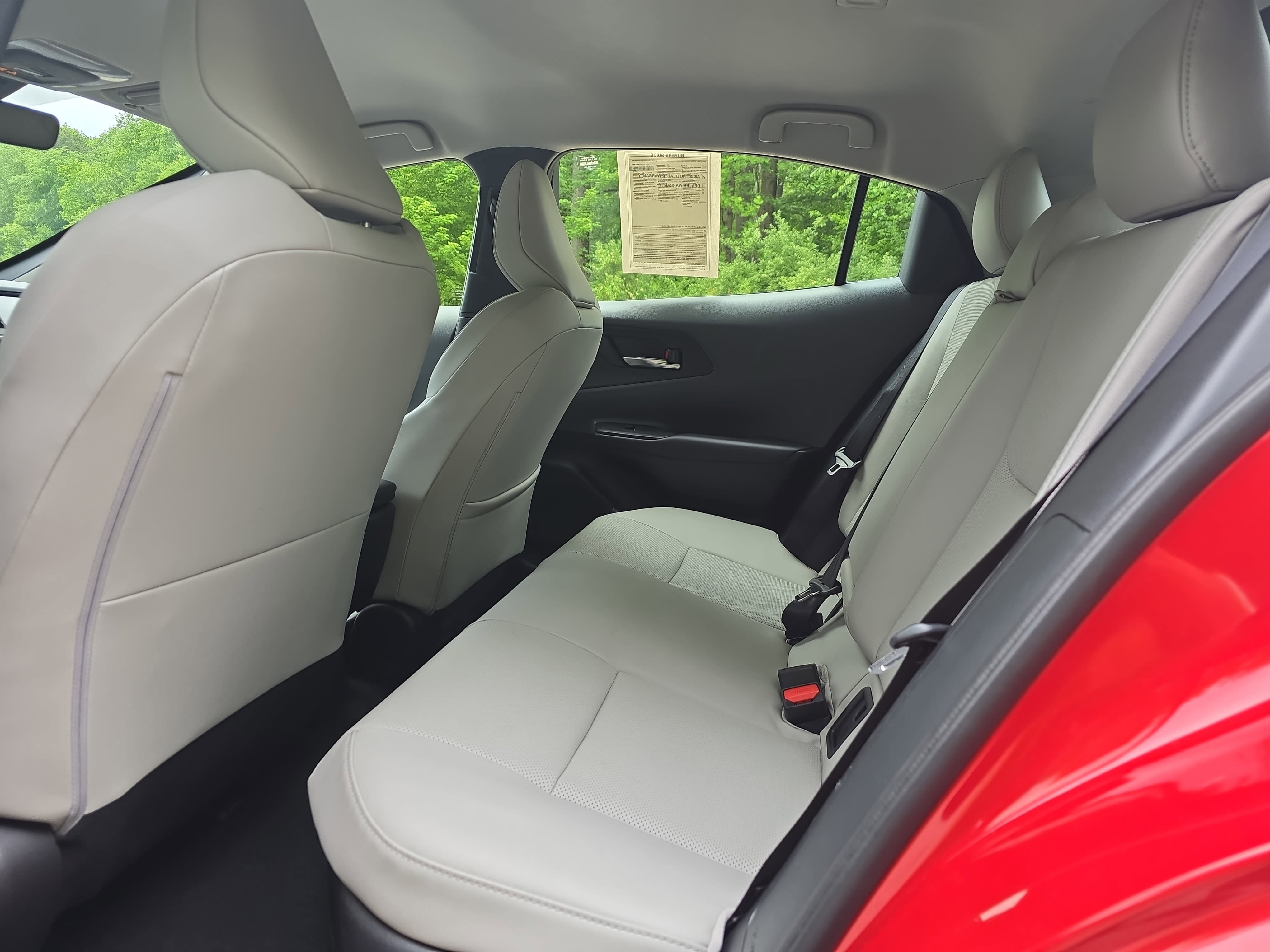 Used 2024 Toyota Prius XLE FWD image 13