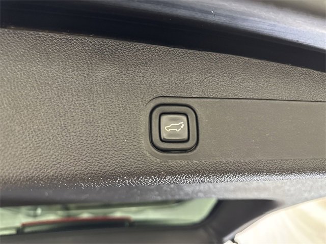 Used 2014 GMC Yukon Denali image 28