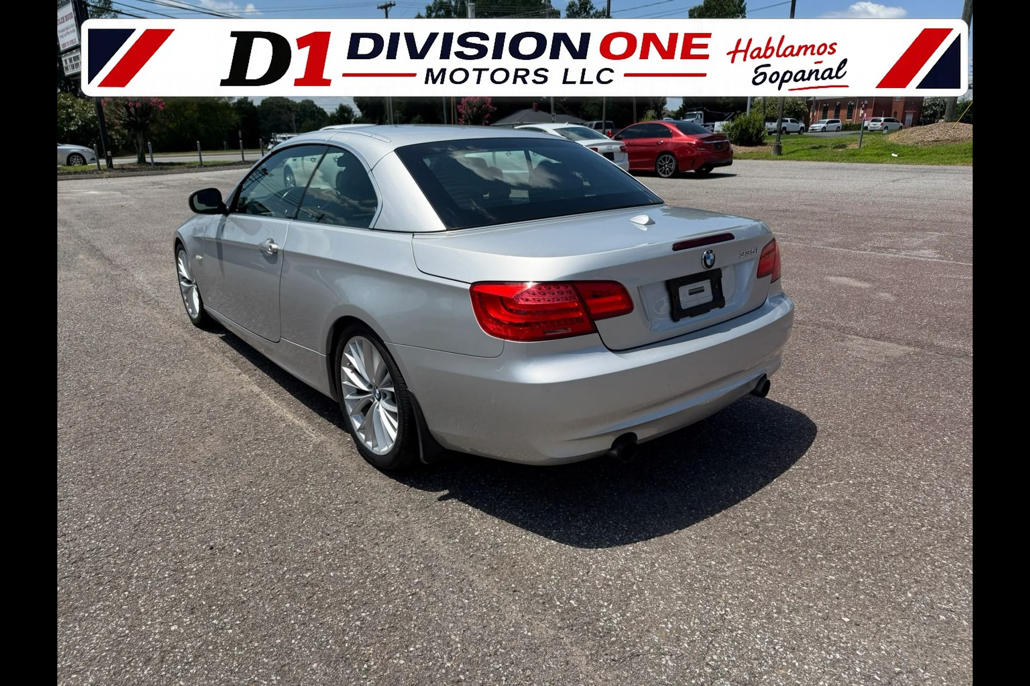Used 2011 BMW 335i Convertible RWD image 4