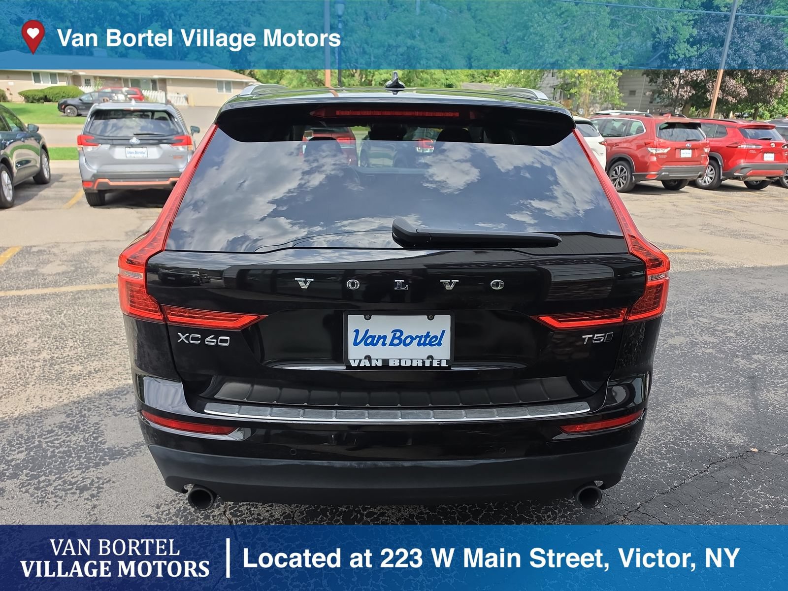Used 2020 Volvo XC60 T5 Momentum w/ Protection Package Premier AWD/4WD image 6