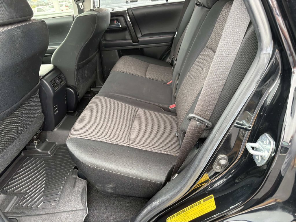 Used 2017 Toyota 4Runner TRD Off-Road AWD/4WD image 15