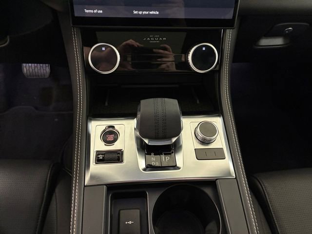 Used 2025 Jaguar F-PACE R-Dynamic S image 21