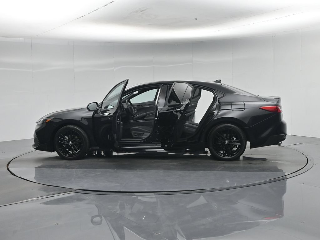 Used 2026 Toyota Camry SE FWD image 36