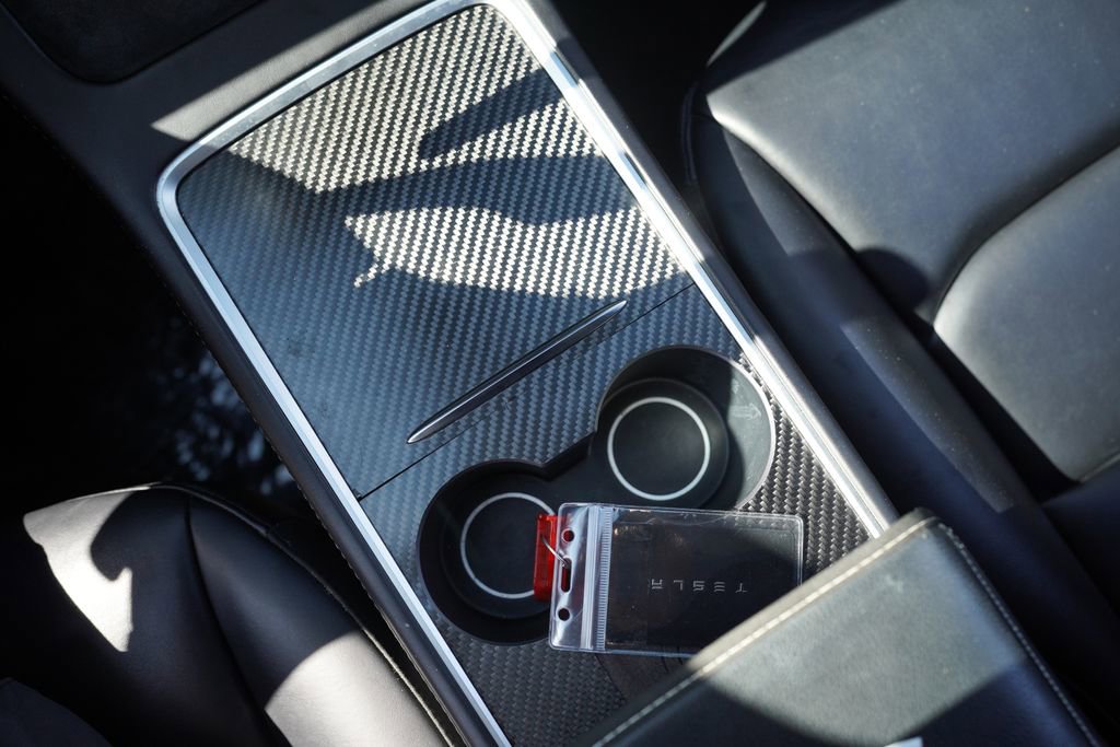 Used 2022 Tesla Model Y Performance image 31