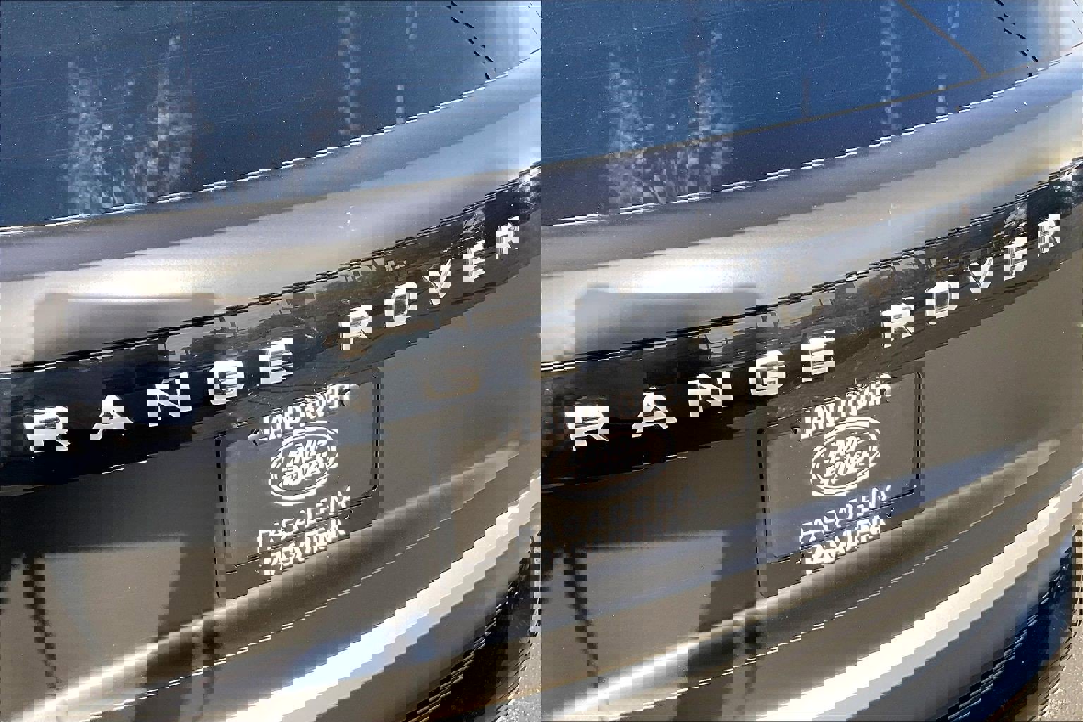 Certified 2023 Land Rover Range Rover Long Wheelbase Autobiography image 31