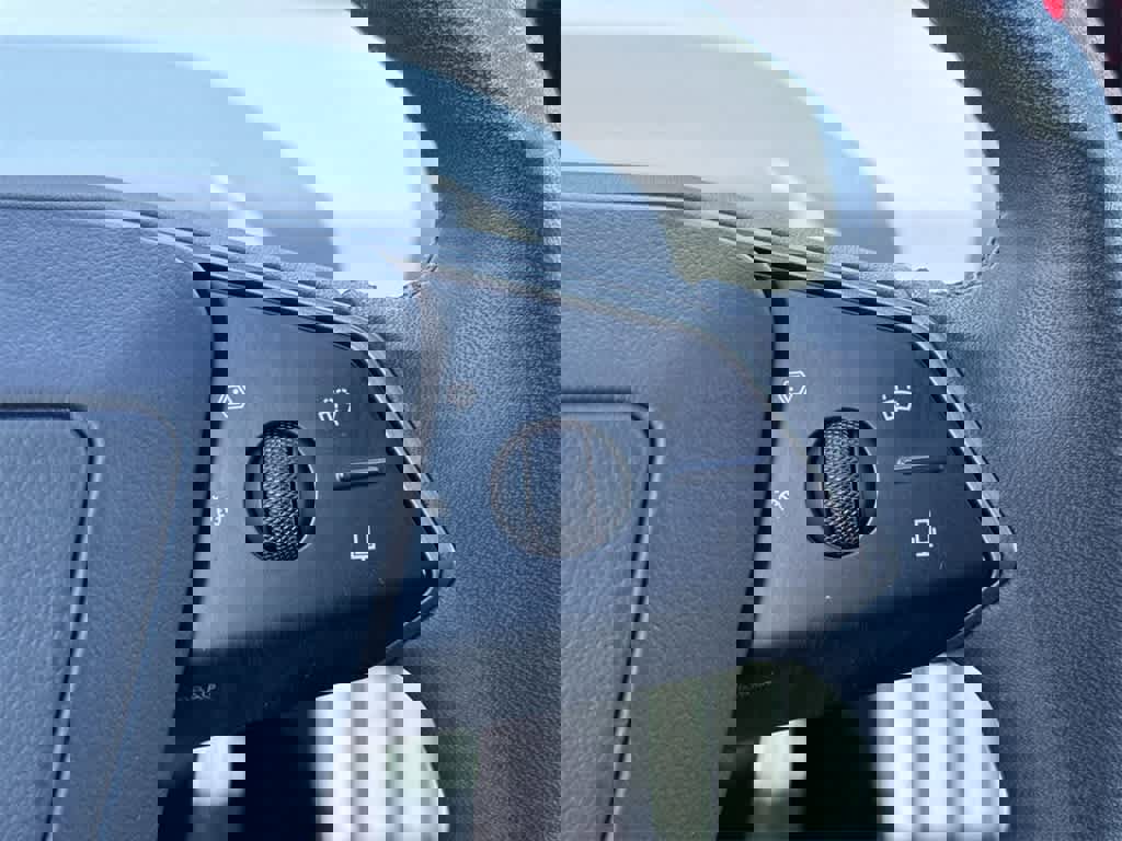 Used 2024 Tesla Cybertruck AWD Crew Cab image 14