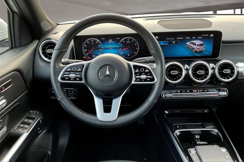 Used 2021 Mercedes-Benz GLB 250 GLB 250 image 8