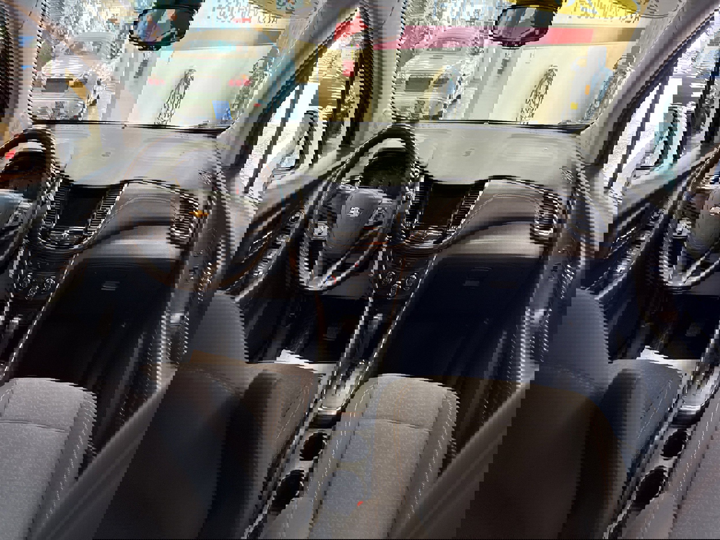 Used 2018 Chevrolet Trax LS image 20