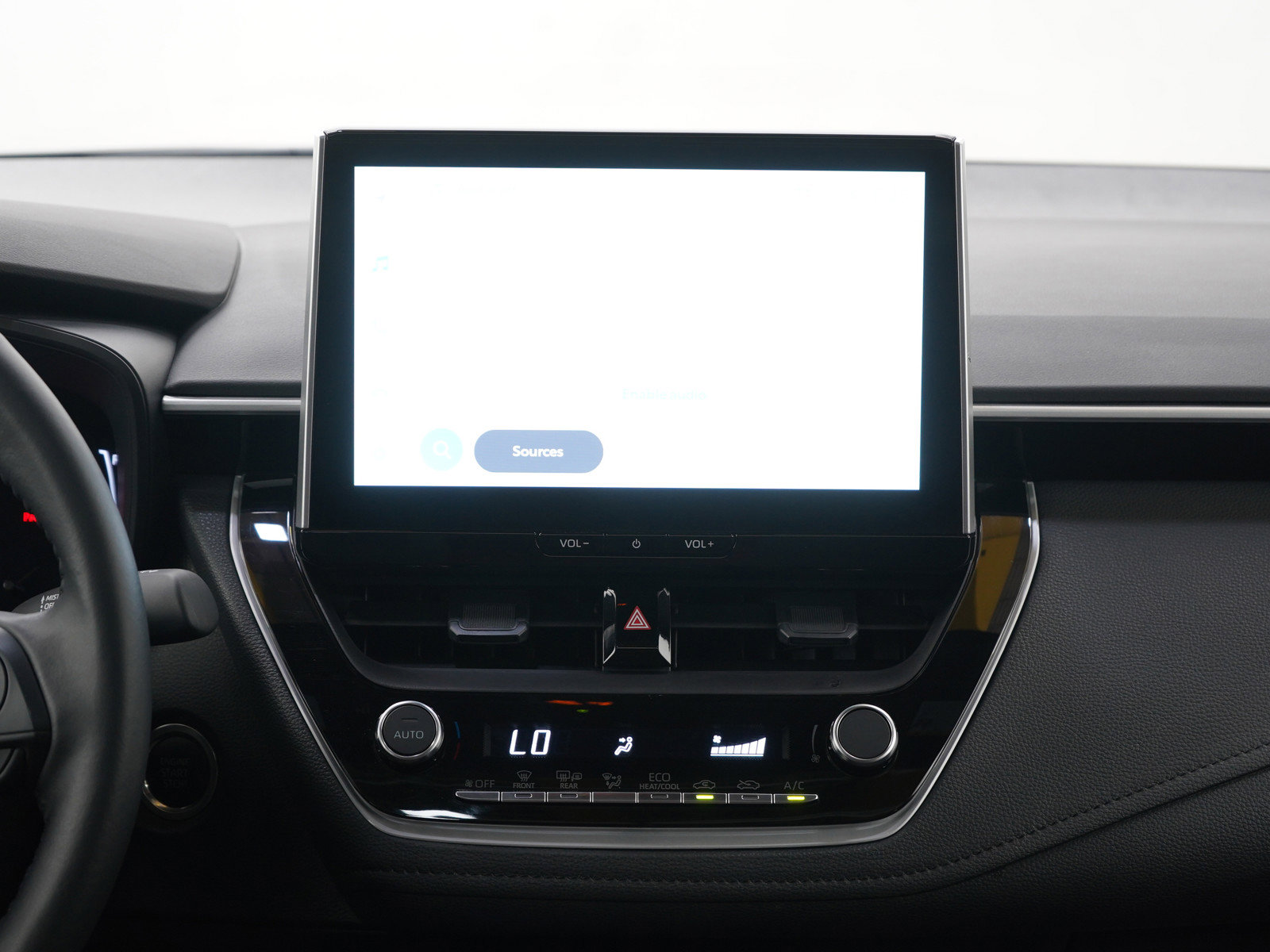 Used 2025 Toyota Corolla SE image 15