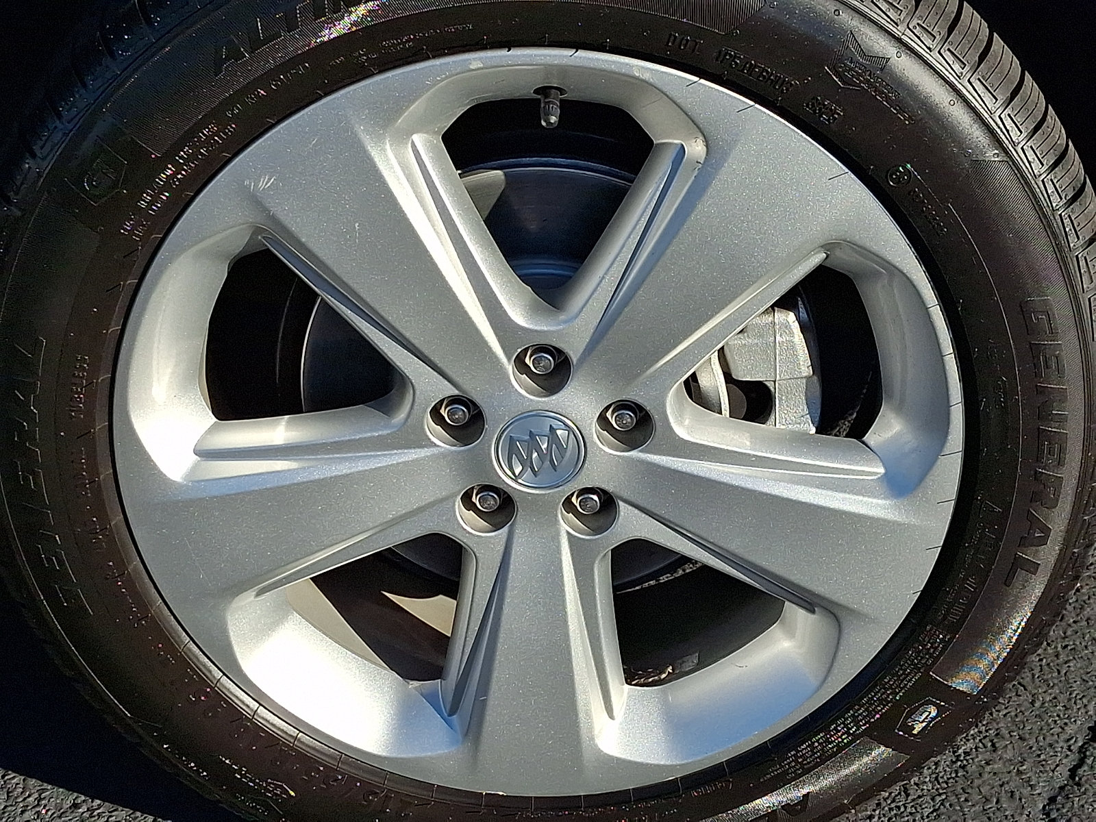 Used 2015 Buick Encore AWD image 8
