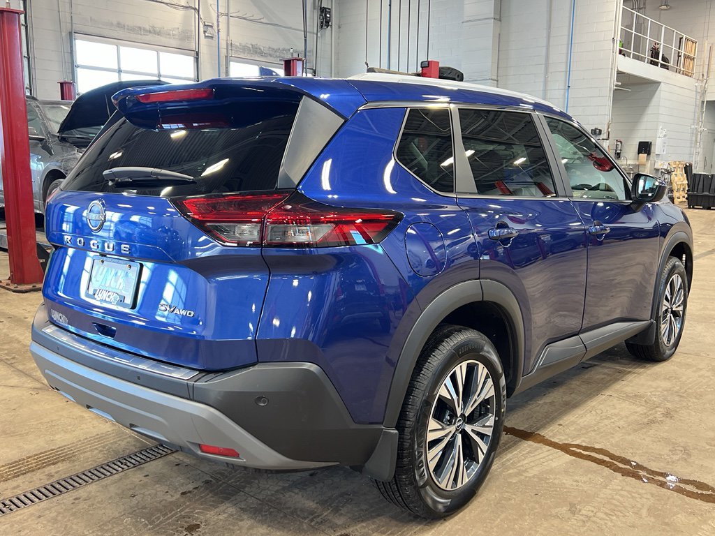 Used 2023 Nissan Rogue SV w/ SV Premium B Package image 4