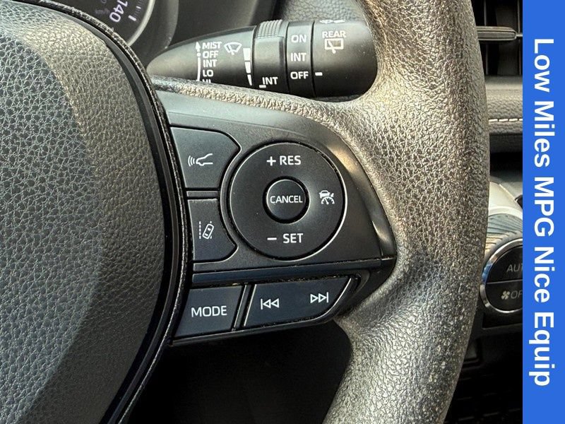 Used 2020 Toyota RAV4 XLE w/ All Weather Liner Package AWD/4WD image 21
