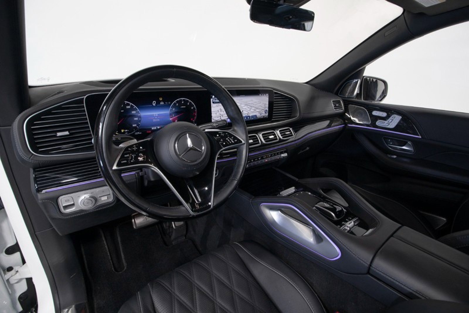 Used 2024 Mercedes-Benz Maybach GLS 600 4MATIC image 5