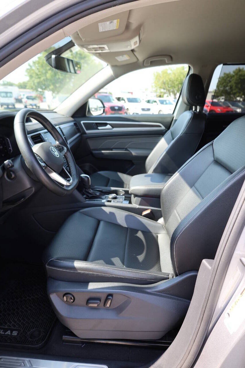 Used 2022 Volkswagen Atlas SE AWD/4WD image 13