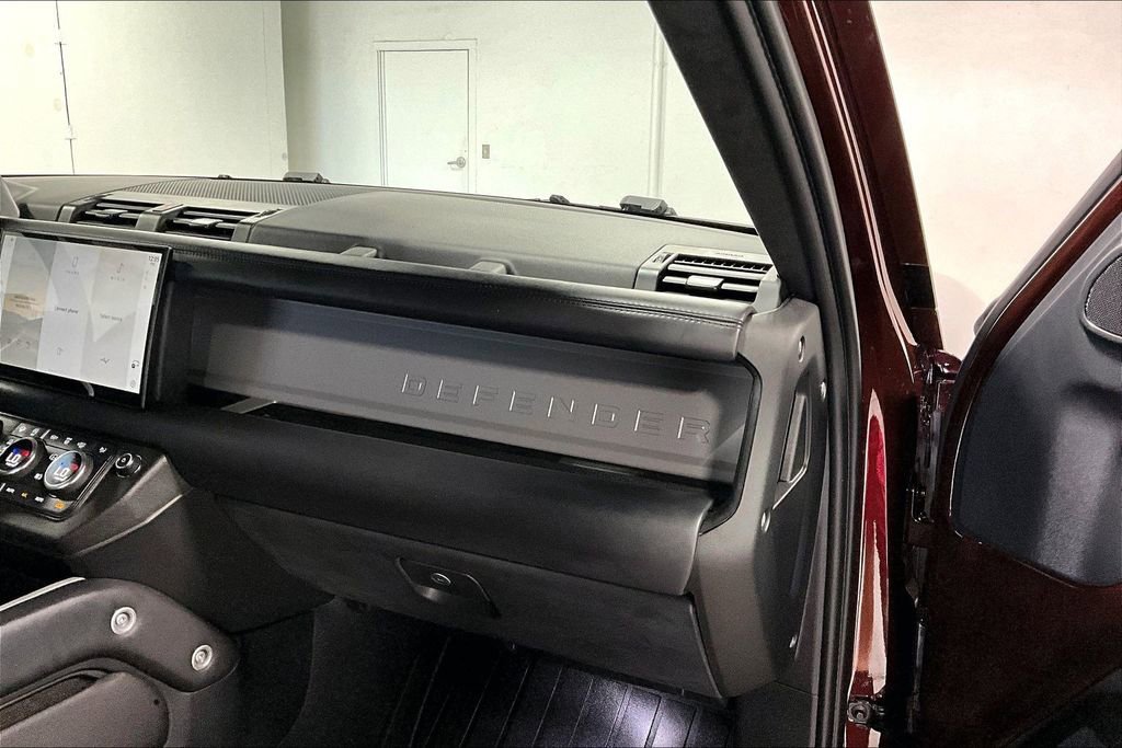 Used 2025 Land Rover Defender 110 Sedona Red Edition image 19